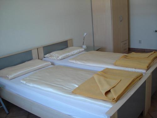 Bruckenkopf - Hotel Wittenberg Szoba fotó